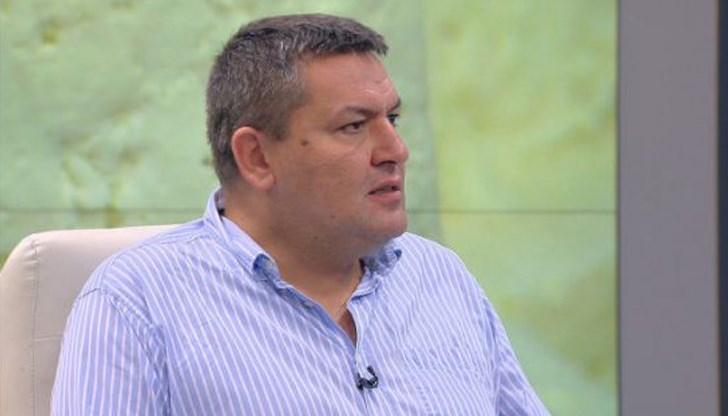 У нас Агенцията по храните си позволява да избива здрави животни и да посяга на закрепено с Конституцията право на частна собственост У нас Агенцията по храните си позволява да избива здрави животни и да посяга на закрепено с Конституцията право на частна собственост