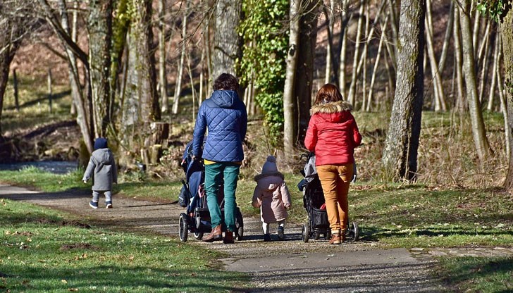 Преодолява се пропуск в закона, който би ощетил осиновителите