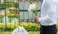 Индонезиец се прибра у дома седем часа след погребението си