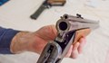 Жена се простреля в оръжеен магазин в Сливен