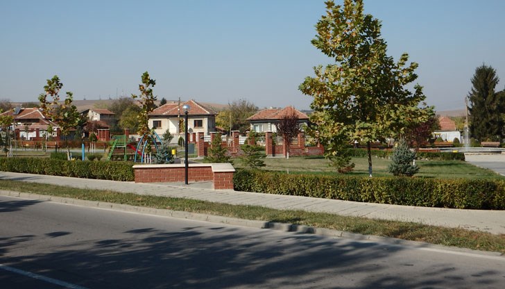 Няма ограничение за броя на потребителите в мрежата, а скоростта е по-висока от изискуемата на ЕК