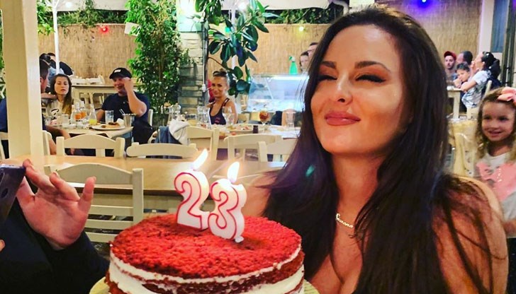 Симона Загорова избра Гърция за специалния си ден