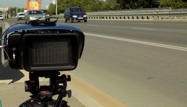 Пътна полиция вече има и финансиране за изграждане на още осем отсечки за контрол на средната скорост Пътна полиция вече има и финансиране за изграждане на още осем отсечки за контрол на средната скорост