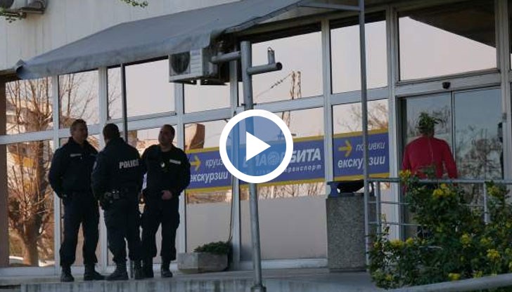 7 служители са арестувани към този момент