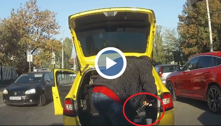 Шофьорът слага добавката към кафето си още рано сутринта в 08:20 часа