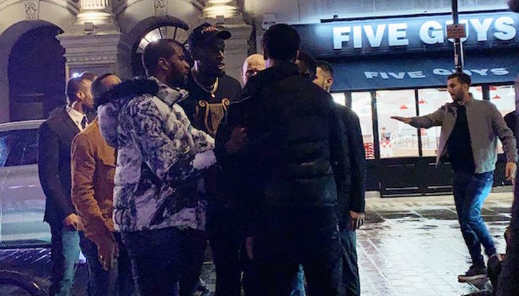 Спречкването е било между негови приятели и посетители от Източна Европа