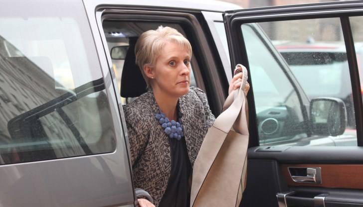 По разпореждане на премиера Бойко Борисов вицепремиерът Екатерина Захариева проведе телефонен разговор с посланика на Обединеното кралство в България Ема Хопкинс По разпореждане на премиера Бойко Борисов вицепремиерът Екатерина Захариева проведе телефонен разговор с посланика на Обединеното кралство в България Ема Хопкинс