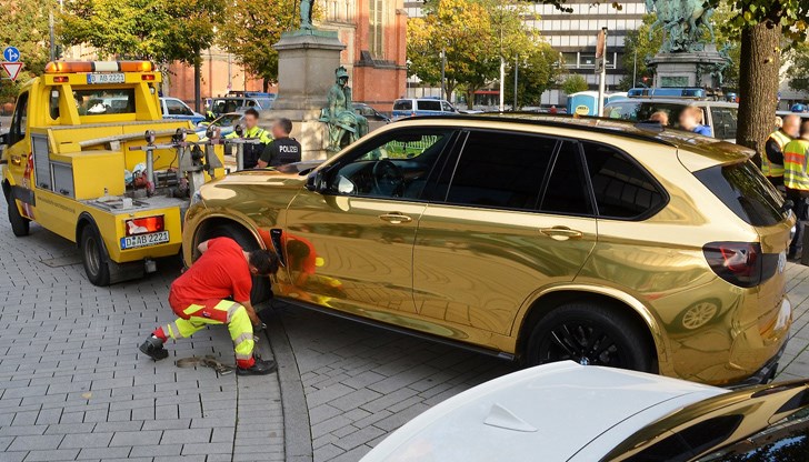 Това далеч не е първият случай, в който германската полиция спира от движение "златни" автомобили