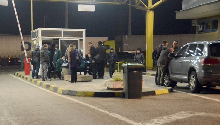 Шофьорът признал, че е закупил цигарите от България и възнамерявал да ги продаде в Германия Шофьорът признал, че е закупил цигарите от България и възнамерявал да ги продаде в Германия