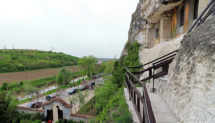 Днес почитаме свети Димитър Басарбовски Днес почитаме свети Димитър Басарбовски