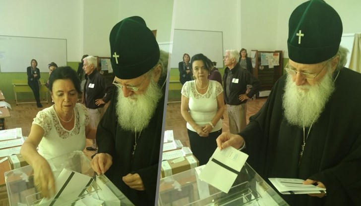 Той е гласувал в първа секционна избирателна комисия в 6 ОУ "Граф Игнатиев".