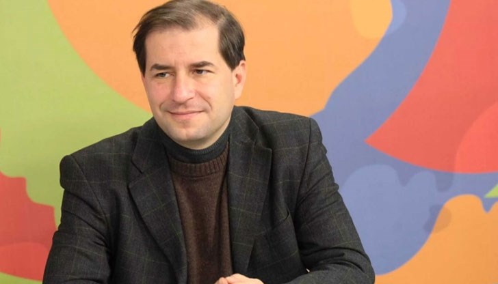 Освобождаването му е на фона на очакването ще върне ли Румен Радев избора на Иван Гешев за главен прокурор