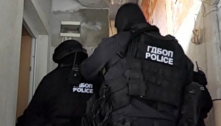 Според неофициална информация арестуван е мъж с 35 хиляди лева Според неофициална информация арестуван е мъж с 35 хиляди лева