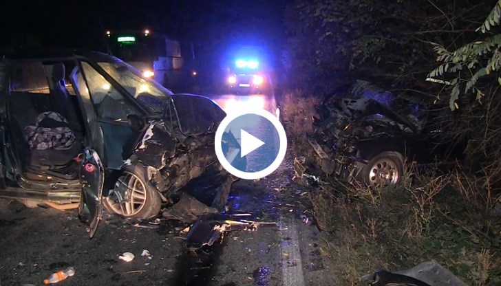 Пострадали са трима души, като двама от тях са настанени в болница