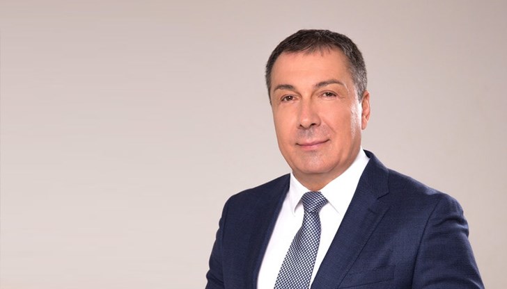Специализираната прокуратура повдигна тази нощ обвинения на независимия кандидат-кмет на Несебър Николай Димитров и още четирима кандидати