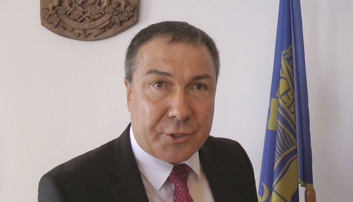 В каква държава живеем? Това е пряка намеса в изборния резултат, заяви Николай Димитров, който всеки момент може да бъде арестуван