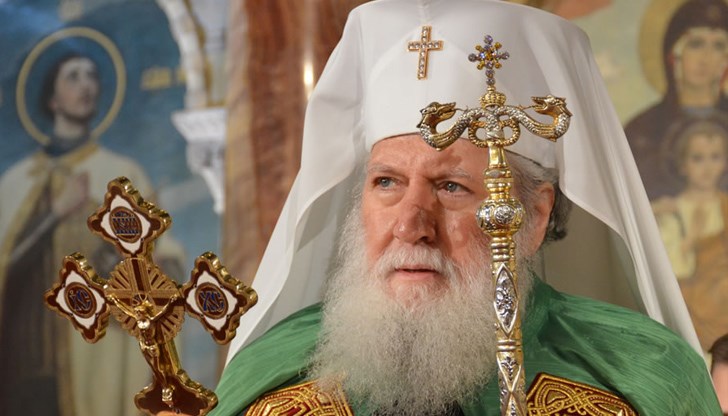 Светското име на митрополит Неофит е Симеон Николов Димитров