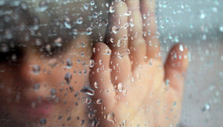 Идват хлад, вятър и дъжд Идват хлад, вятър и дъжд