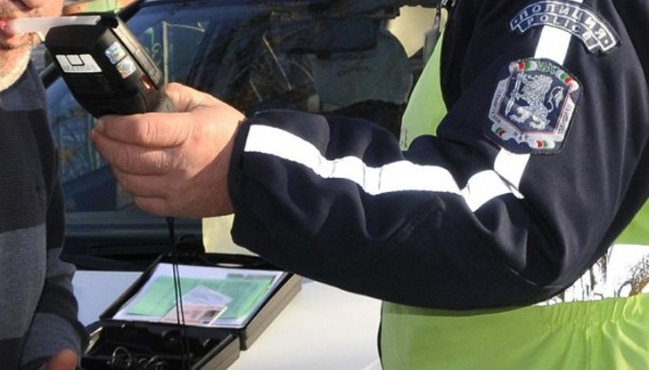 49-годишен мъж от село Сандрово подкарал багера след употреба на алкохол 49-годишен мъж от село Сандрово подкарал багера след употреба на алкохол