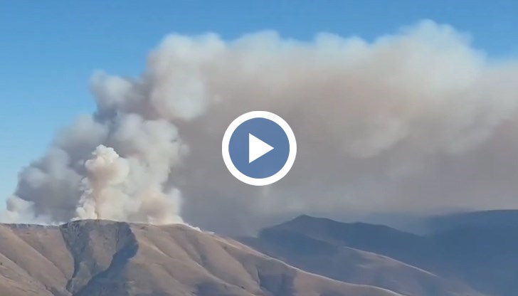 Вече часове наред хората от Чипровци се притесняват, че стихията е неовладяема