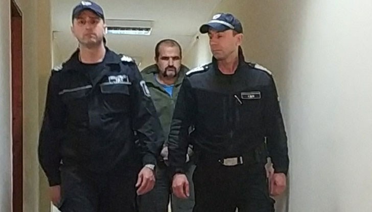 Легионерът се оплака се от куп болки в съда и поиска да излезе от ареста Легионерът се оплака се от куп болки в съда и поиска да излезе от ареста