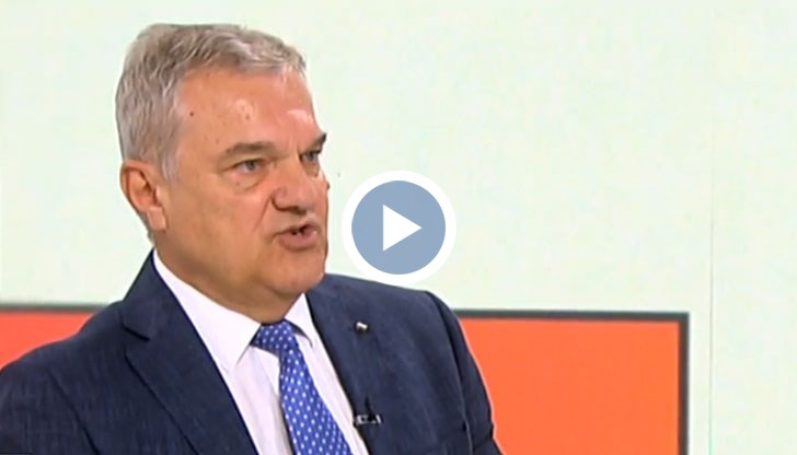 Къде се камъкът на раздора между Румен Петков и Красимир Каракачанов