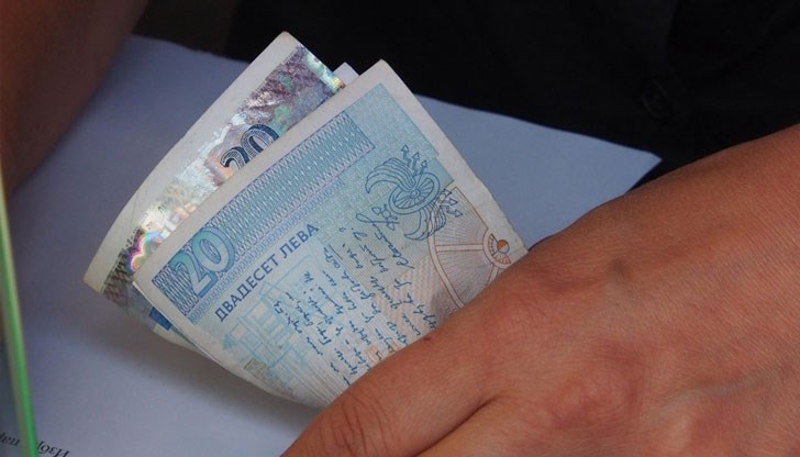 Кой плаща, за да ни управлява мафията – легенди и истини Кой плаща, за да ни управлява мафията – легенди и истини