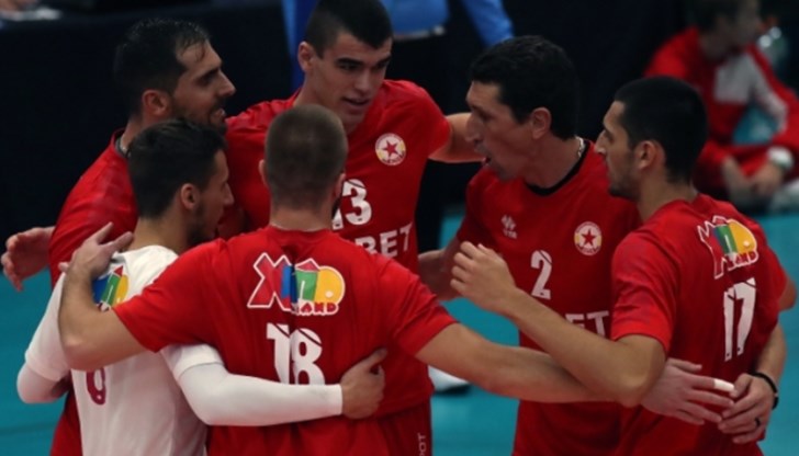 Петгеймовата драма изгледаха около 400 фенове в столичната зала "Васил Симов" Петгеймовата драма изгледаха около 400 фенове в столичната зала "Васил Симов"