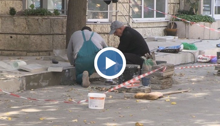 Отговарят четирима кандидат кметове