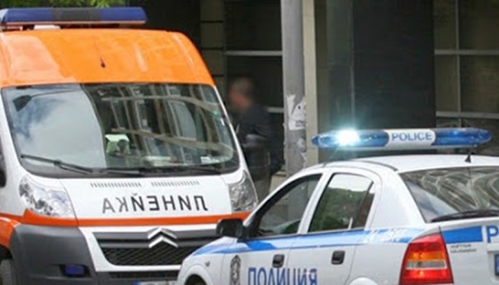 Пътник в товарен автомобил е пострадал с фрактура на ребро при катастрофа с лек автомобил на кръстовището между улиците "Омуртаг" и "Васил Петлешков"