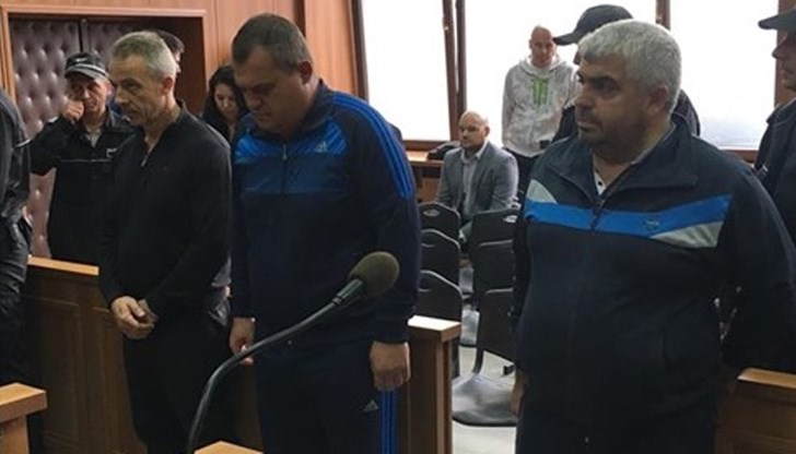 Янакиев имал само 1 апартамент, но срещу обезщетение получил още 12 апартамента Янакиев имал само 1 апартамент, но срещу обезщетение получил още 12 апартамента