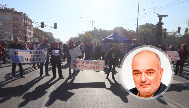 Самотен ли се чувствате, г-н премиер? Защото мнозинството мълчи и се страхува, а малцинството вика на моста и не се страхува Самотен ли се чувствате, г-н премиер? Защото мнозинството мълчи и се страхува, а малцинството вика на моста и не се страхува