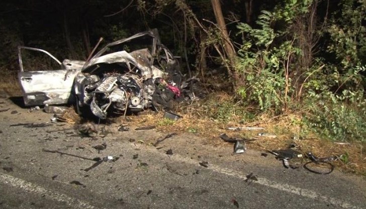 Почерненият баща на децата пожелал всички да са заедно, както заедно са посрещнали и смъртта Почерненият баща на децата пожелал всички да са заедно, както заедно са посрещнали и смъртта