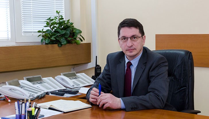 За момента версията е неуредени финансови взаимоотношения, но се разследват и лични мотиви, заяви директорът на ГДНП Христо Терзийски За момента версията е неуредени финансови взаимоотношения, но се разследват и лични мотиви, заяви директорът на ГДНП Христо Терзийски