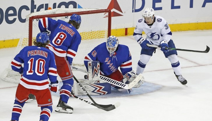 Роденият в Русе руски национален вратар Александър Георгиев отрази 29 удара Роденият в Русе руски национален вратар Александър Георгиев отрази 29 удара