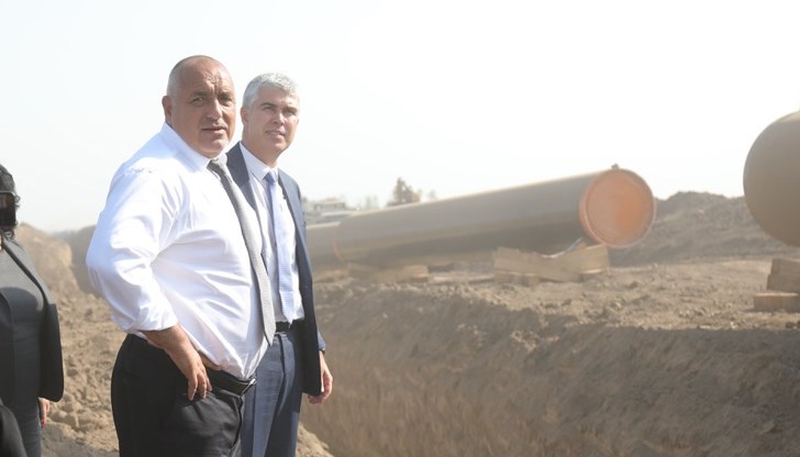 Петкова каза, че газопроводът ще бъде завършен през първата половина на 2020 г. заради забавяне на обществената поръчка за строителството му