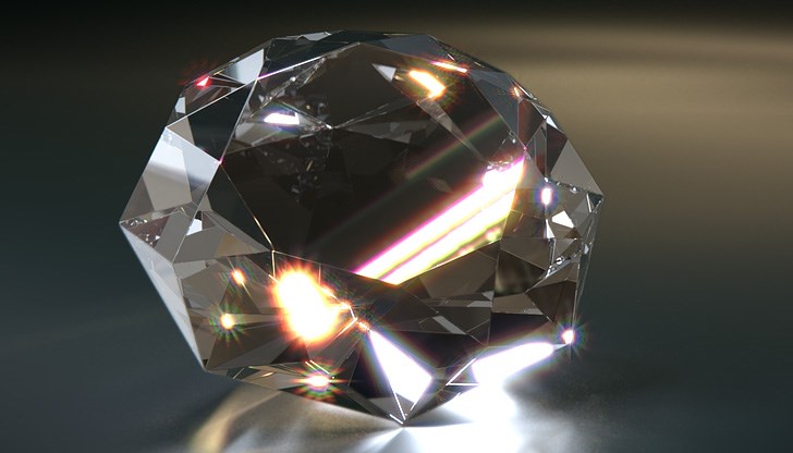 Полицията проверява заснетия от охранителните камери материал /Снимката е илюстративна/