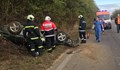 Кола се обърна по таван край Казанлък