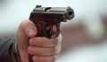 Полицай простреля млад мъж при опит за бягство