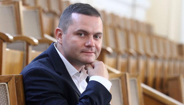 БСП сменя четирима депутати след изборите, ВМРО - един