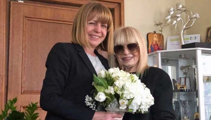 Певицата ще получава 700 лева месечно „за особени заслуги към българската държава и нацията“