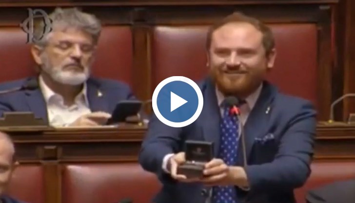 Елиза, ще се омъжиш ли за мен?