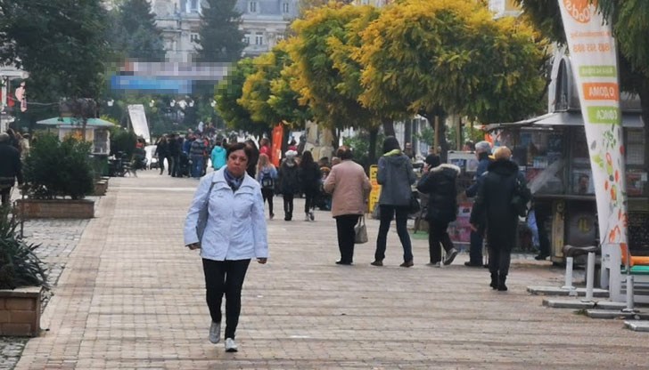 Според решение на Централната избирателната комисия днешният изборен ден е с продължителност до 20:00 часа Според решение на Централната избирателната комисия днешният изборен ден е с продължителност до 20:00 часа