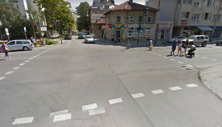 Служители от Общинско предприятие „Комунални дейности“ са отстранили проблема Служители от Общинско предприятие „Комунални дейности“ са отстранили проблема