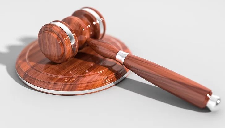 Жената оспори финансовата санкция в съда в Смолян Жената оспори финансовата санкция в съда в Смолян