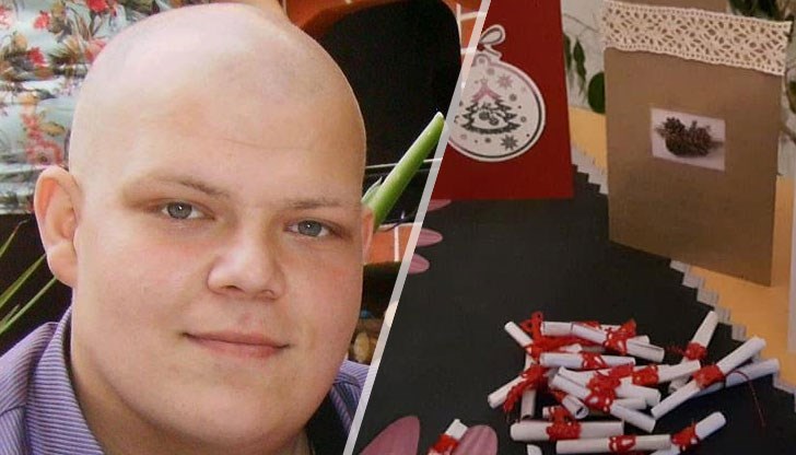 На базара може да намерите коледни картички и късмети, а съвсем скоро и коледна украса