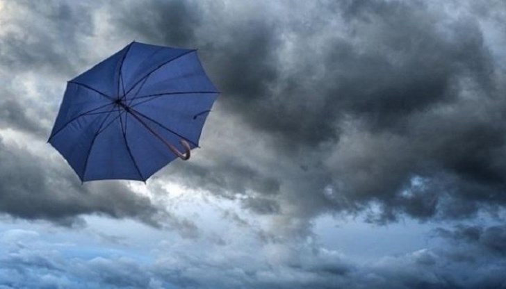 Студ и силен вятър изненадаха тази сутрин русенци Студ и силен вятър изненадаха тази сутрин русенци