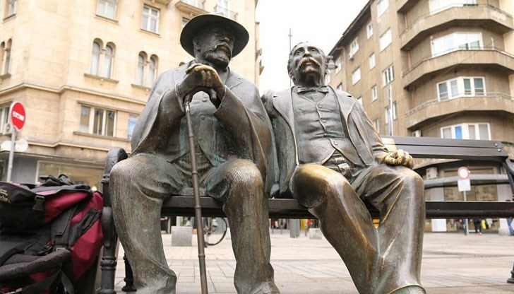 Старият беше откраднат