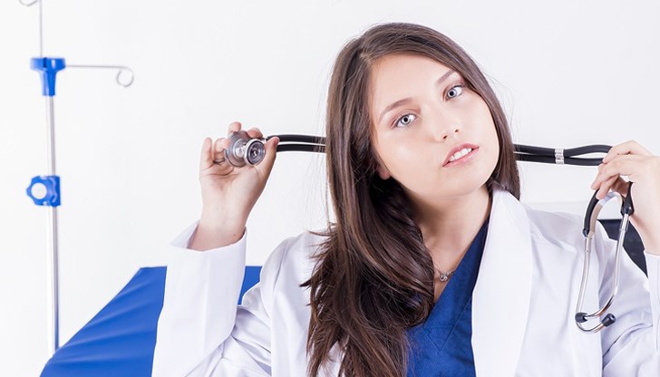 Повече от 10 000 граждани от ЕС са напуснали британското здравеопазване след референдума за Брекзит