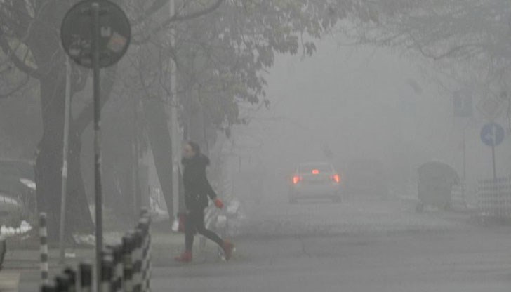 Задържаха роми, запалили огромно количество платки